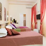 La Fenice Rooms